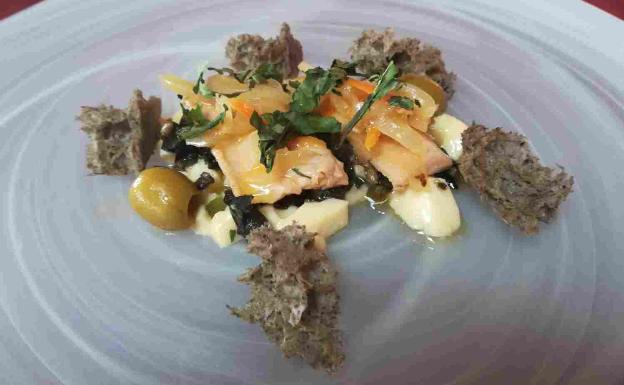 Imagen principal - Exquisita trucha escabechada con tapenade