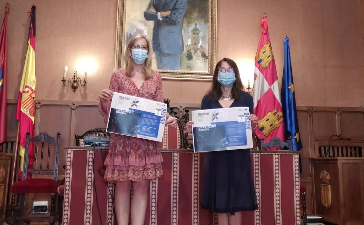 Beatriz Jorge y Mari Mar Sánchez durante la presentación. 