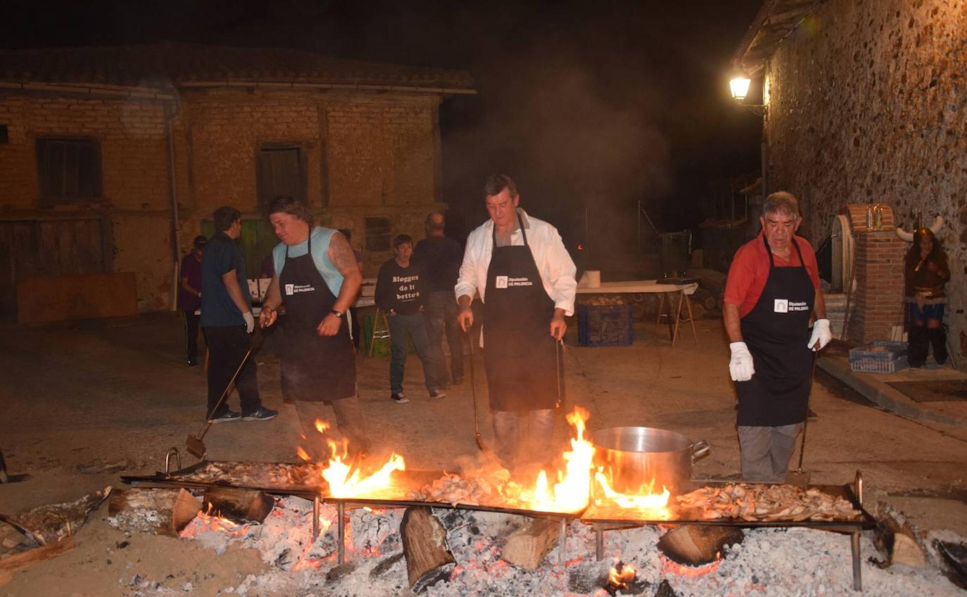 Este año los vecinos han preferido no organizar la 'patatada' que cada verano culminaba las fiestas de agosto. 