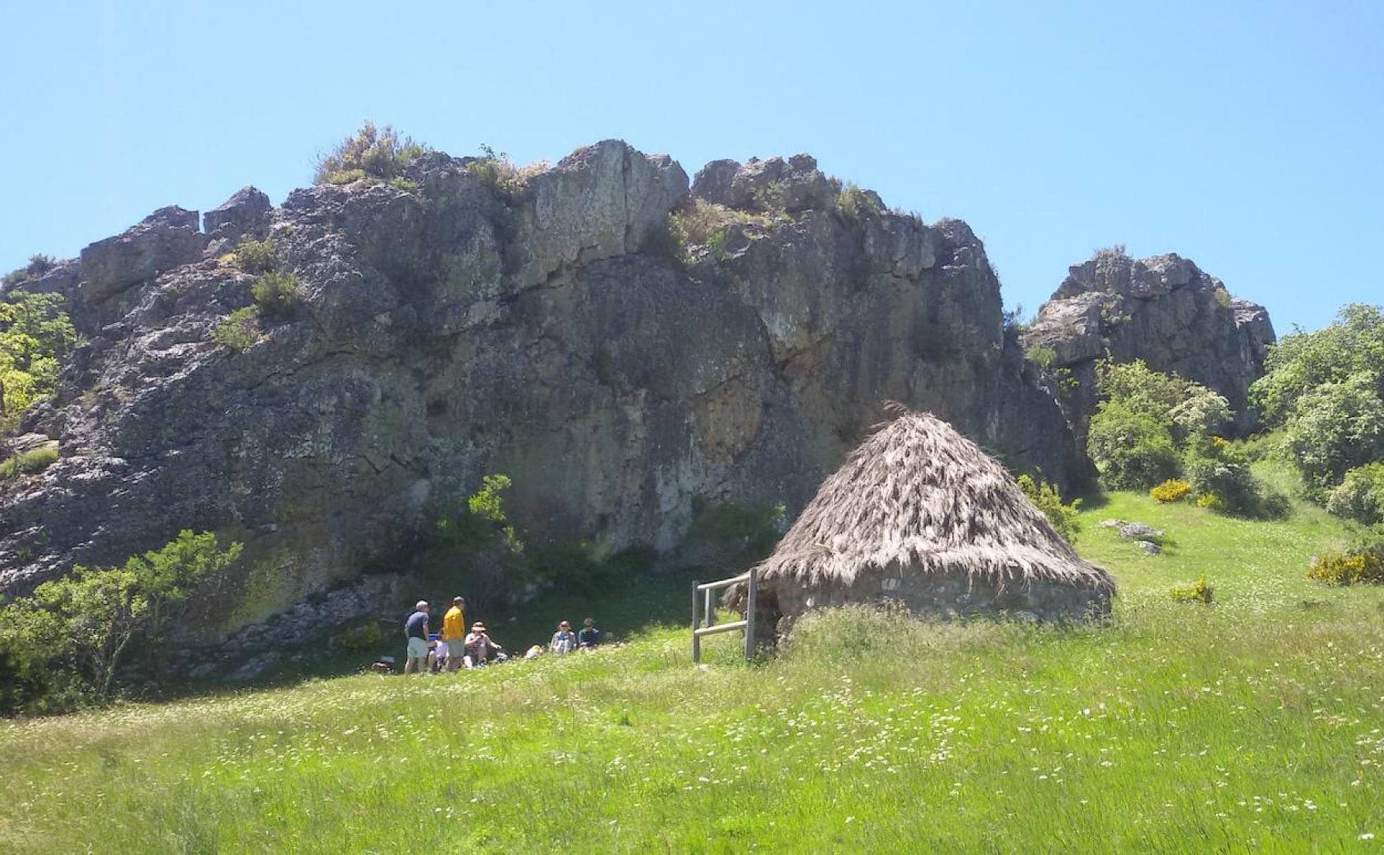 Participantes en una de las pruebas de la Senda del Oso en Cervera de Pisuerga. 