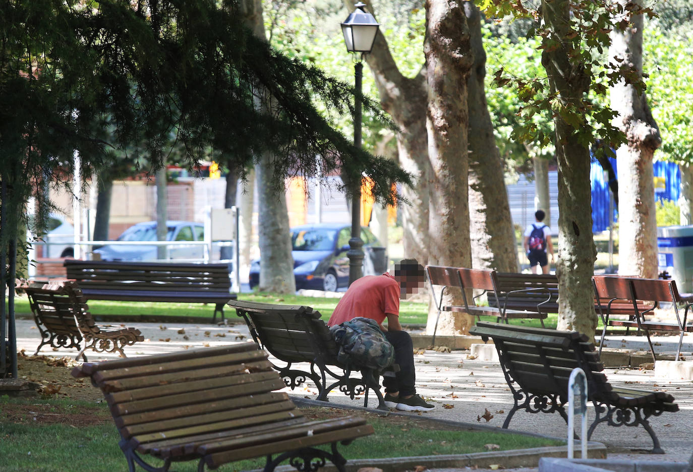 El agredido, en el lugar en el que ocurrió el incidente.