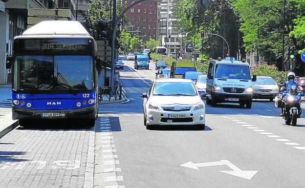 El carril bus se ampliará al último tramo de Isabel la Católica desde Encarnación