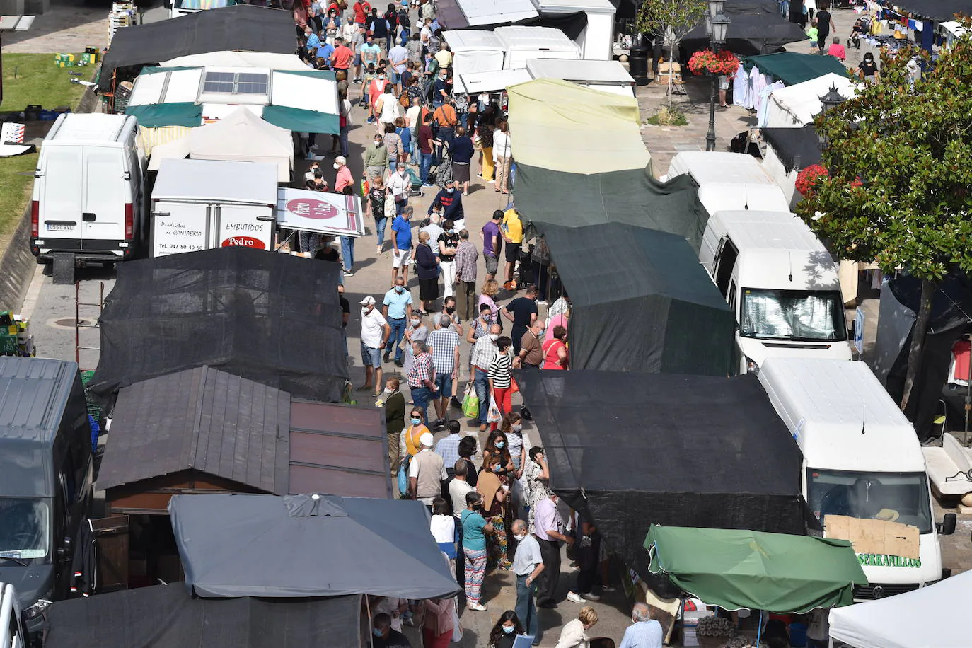 El mercado de Auilar, este martes.