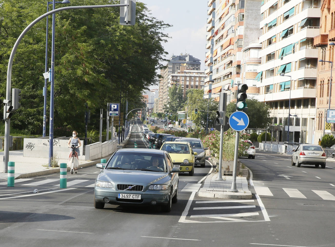 Fotos: El nuevo carril habilitado para bicis en el Paseo Isabel la Católica de Valladolid