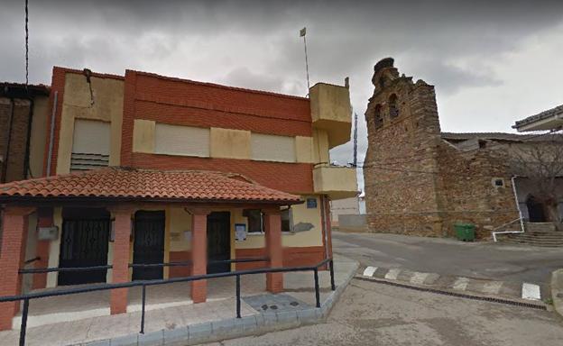 Un nuevo brote en San Adrián del Valle mantiene aislados a un grupo de jóvenes