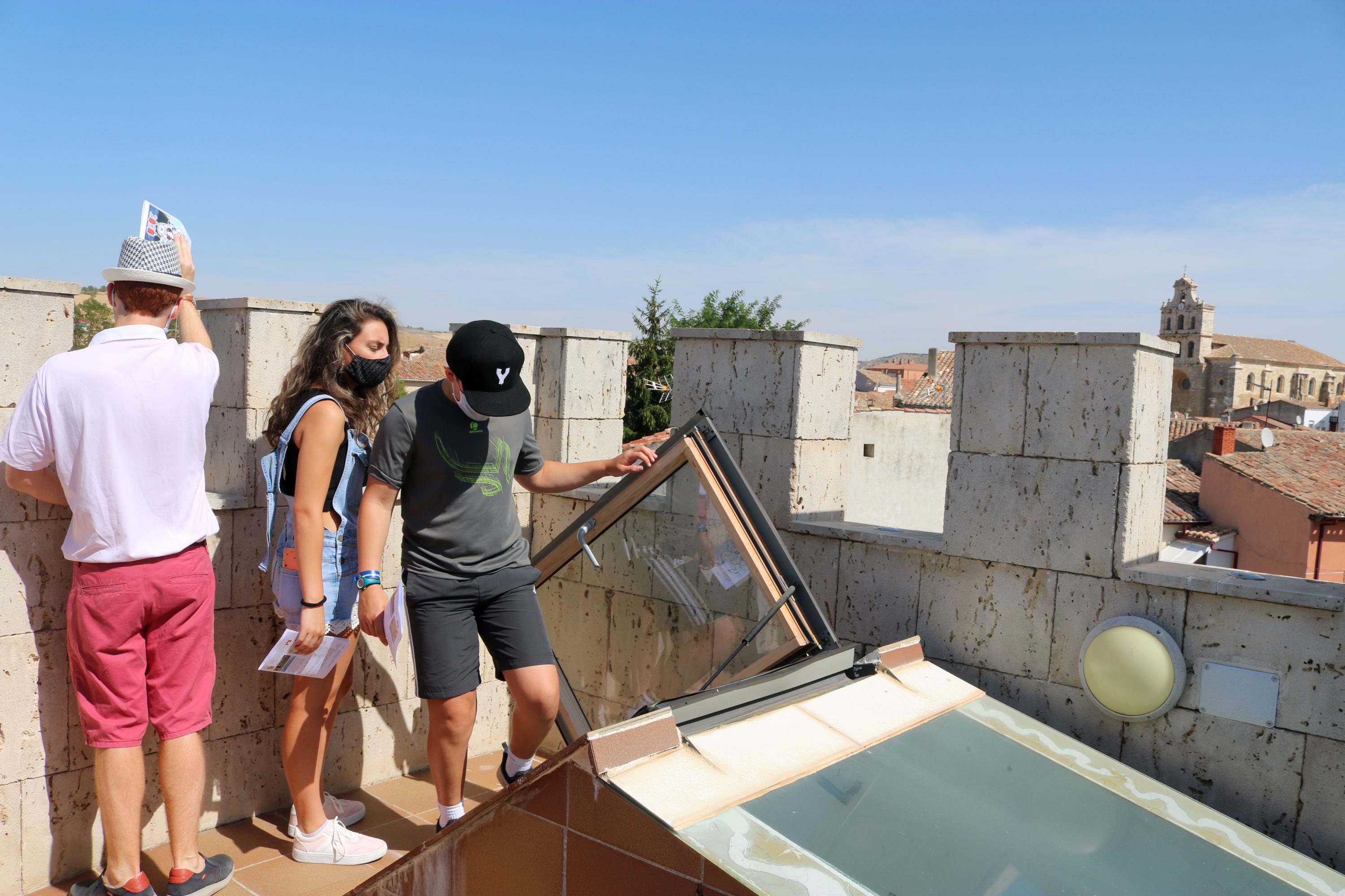 Asistentes a la Ruta Teatralizada por Torquemada