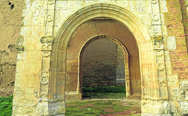 Una de las puertas de las ruinas de San Juan.