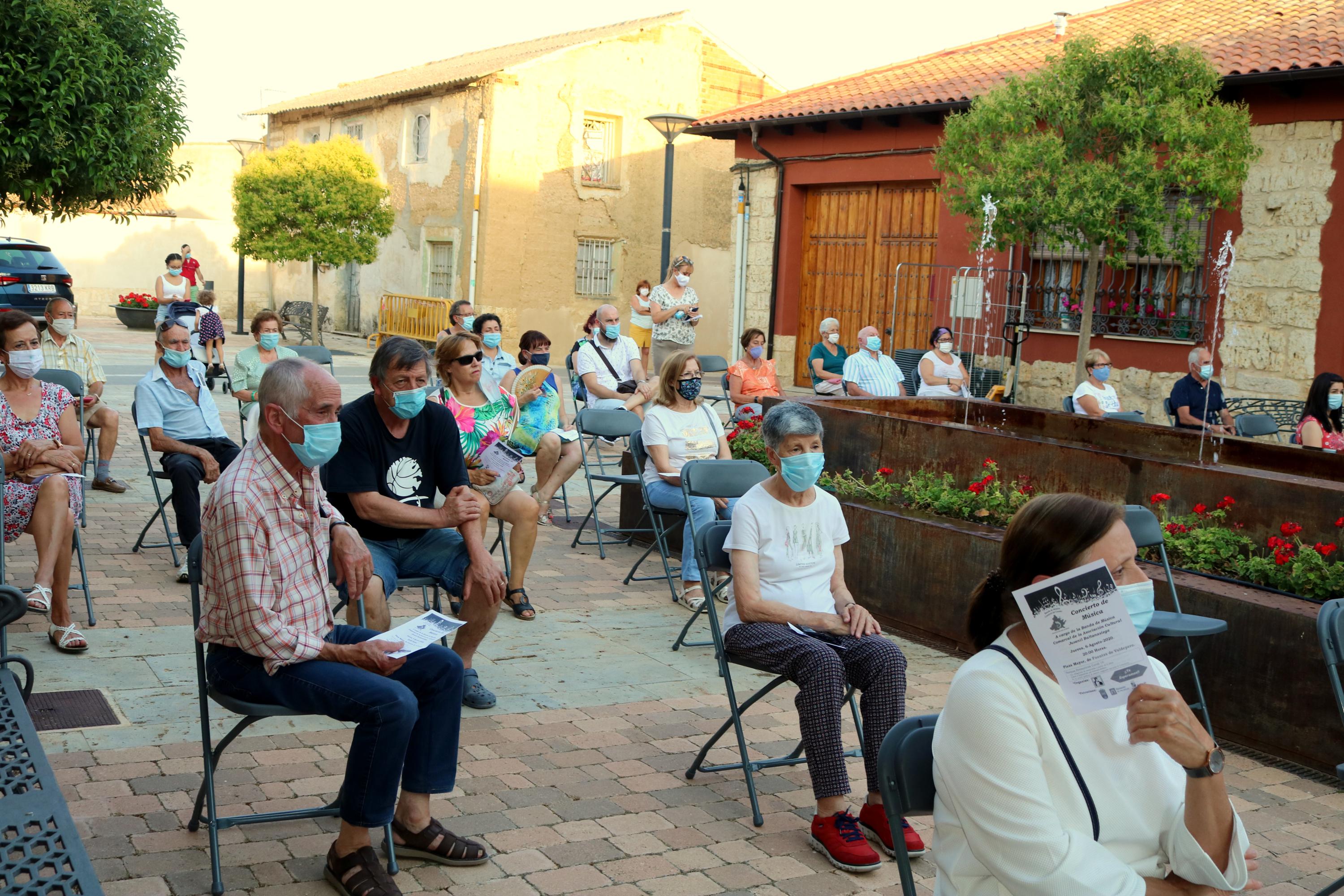 Actuación de la Banda de Música Comarcal de la ACJB en Fuentes de Valdepero