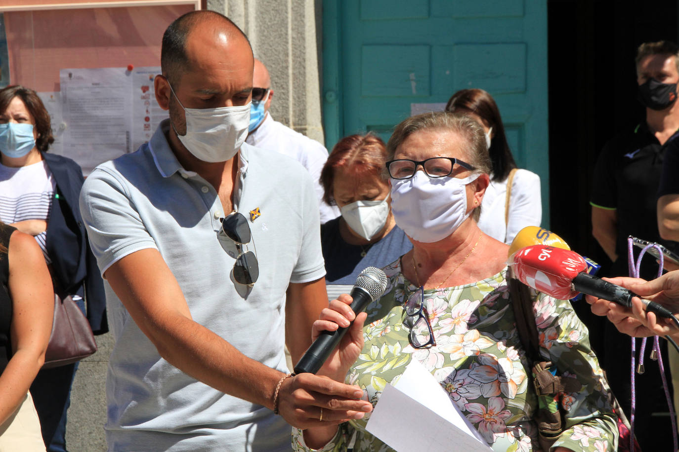 La rabia contra la violencia machista resuena en La Granja. 