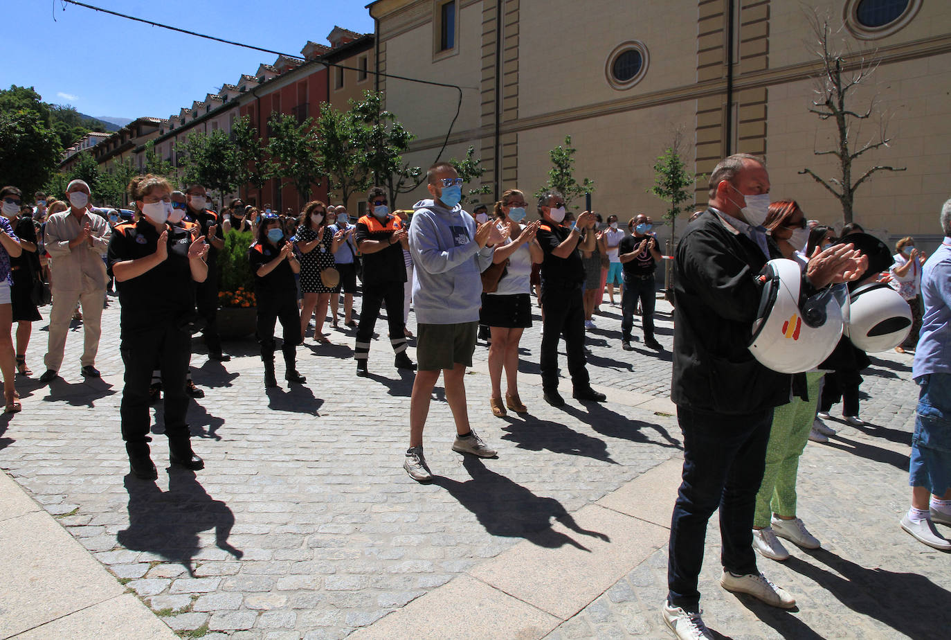 La rabia contra la violencia machista resuena en La Granja. 