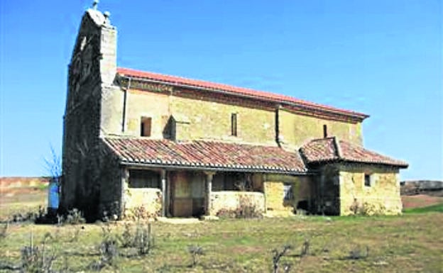 Imagen principal - Arriba, iglesia de Villantodrigo dedicada a San Quirico y Santa Julita; palomar rehabilitado por un vecino y retablo de la Oración del Huerto de la iglesia de San Andrés, expuesto en la exposición las Edades del Hombre .