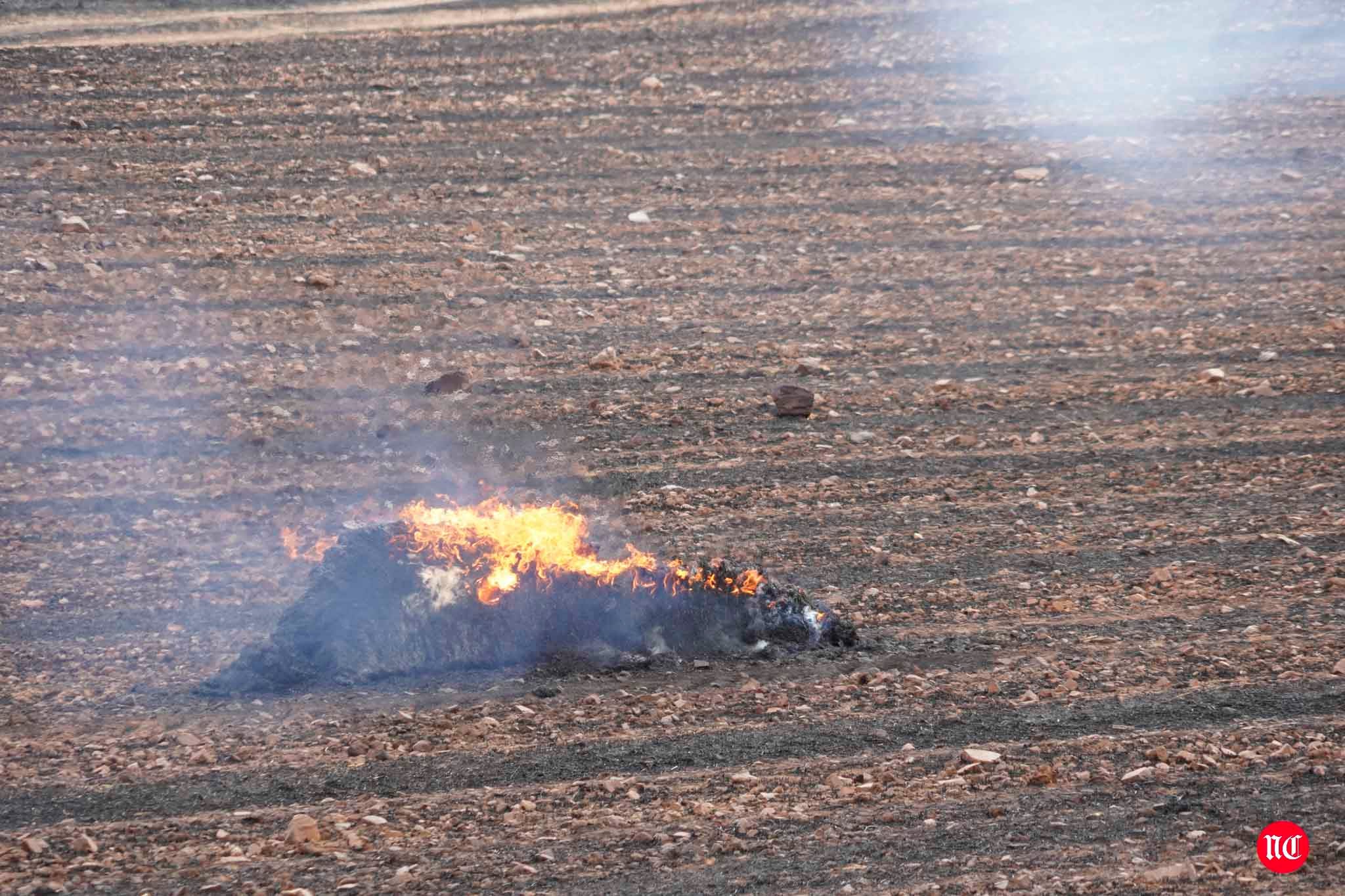 Labores de extinción del incendio. 