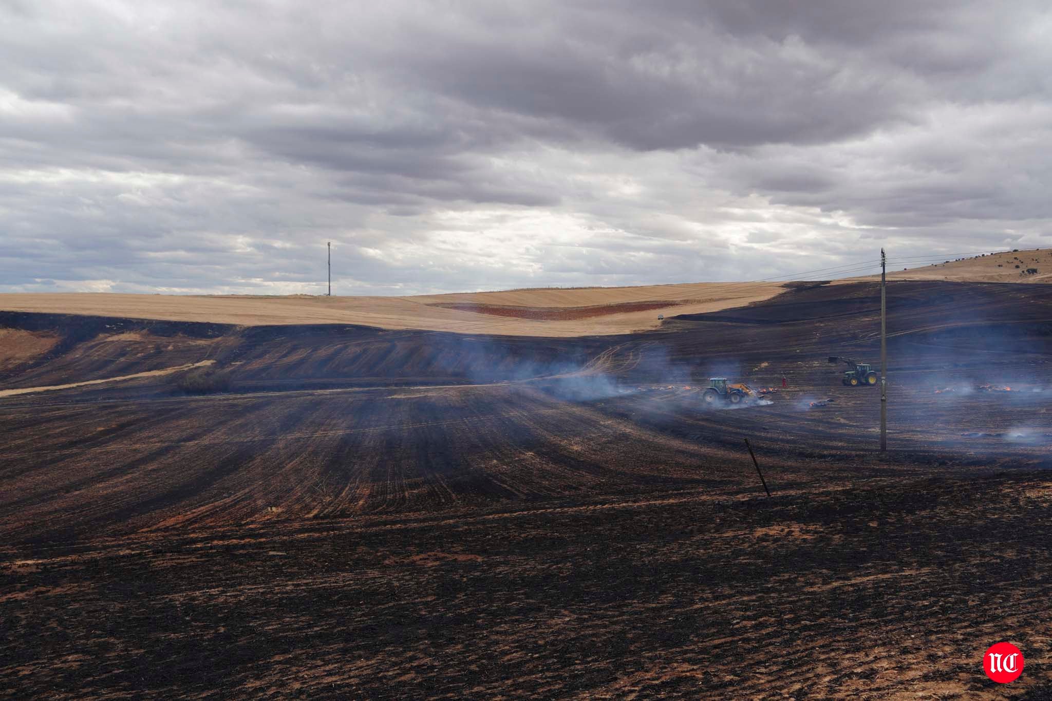 Labores de extinción del incendio. 