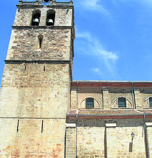Exterior de la iglesia de Nuestra Señora del Manto. 
