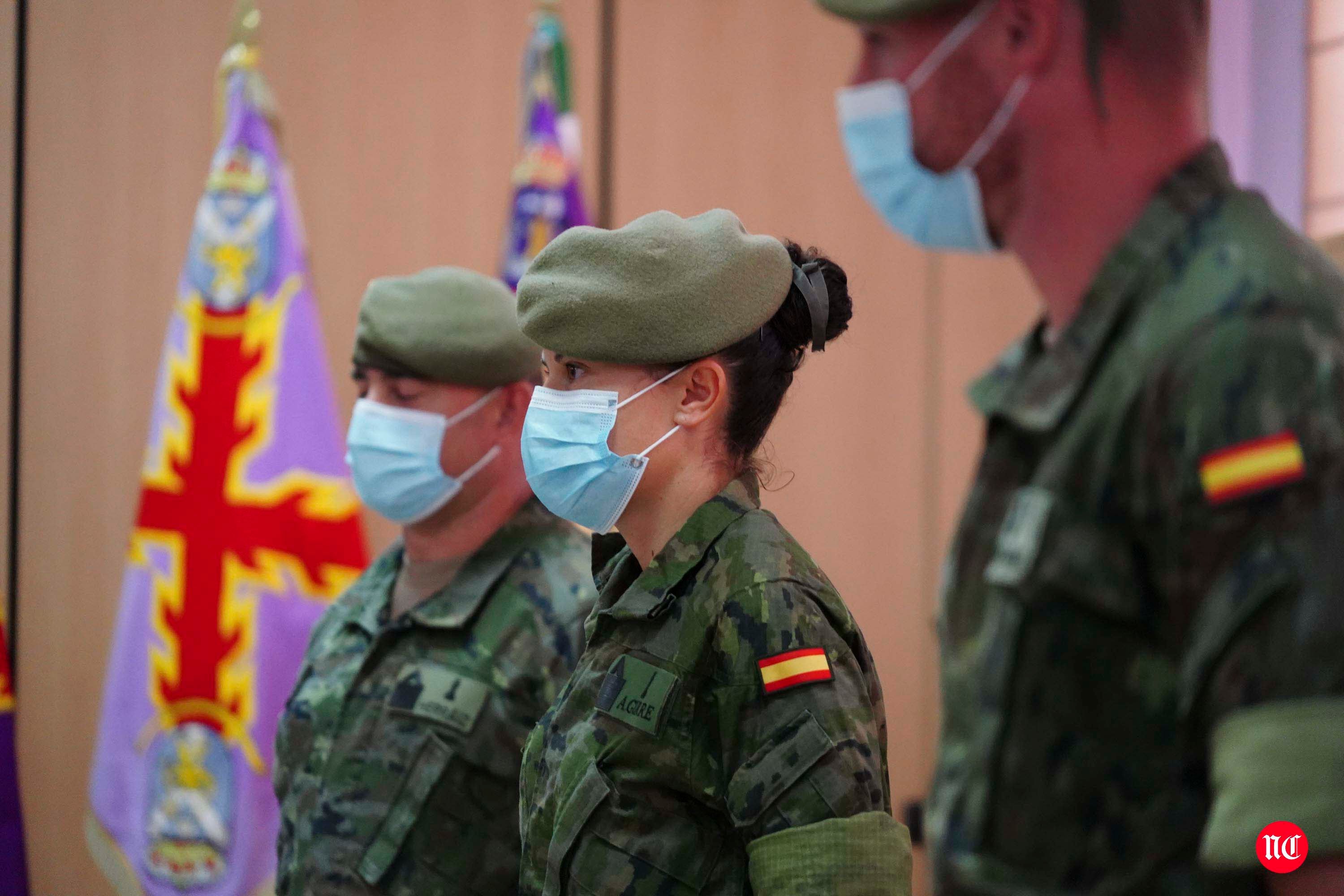 Visita de la ministra al cuartel de Arroquia en Salamanca. 