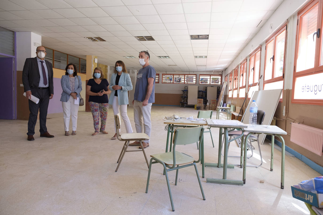 Fotos: La consejera de Educación, Rocío Lucas, visita el colegio Alonso Berruguete de Valladolid