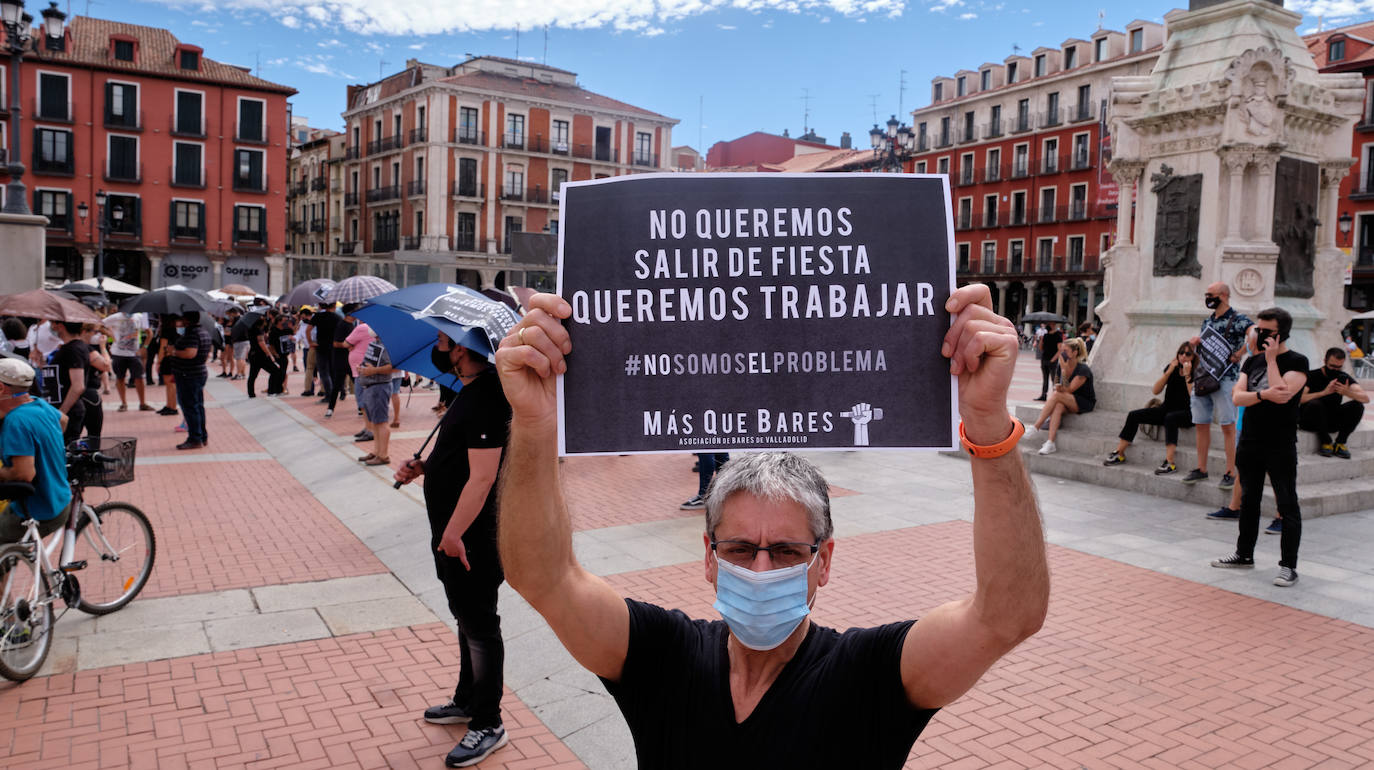 El sector del ocio nocturno protesta en Valladolid. 