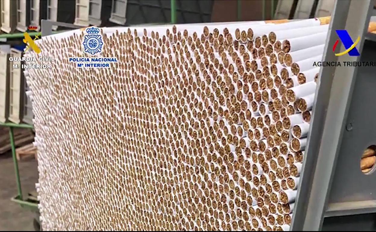 Tabaco intervenido en la operación. 