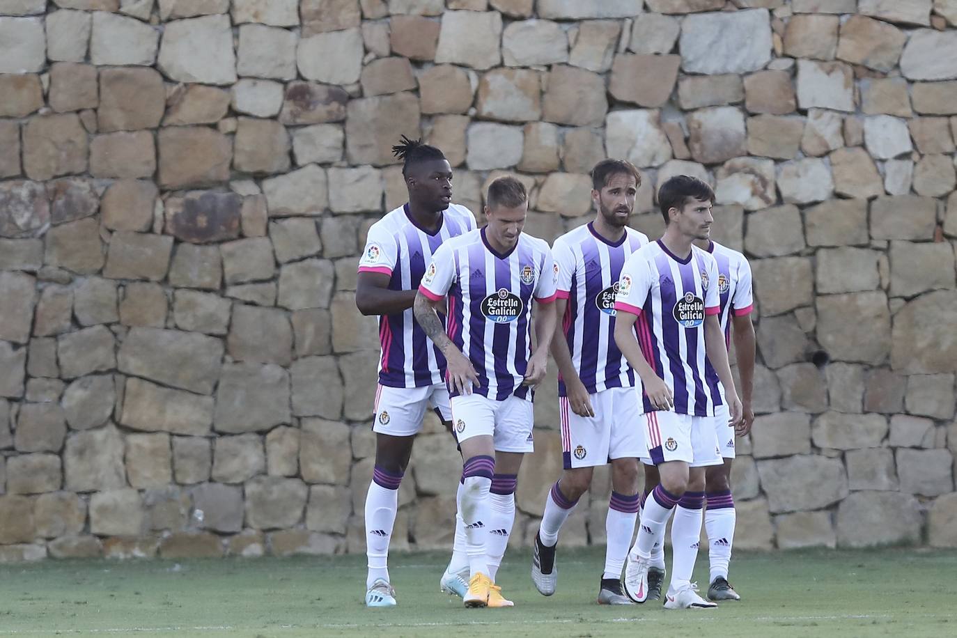 El Real Valladolid ha goleado esta tarde al Granada en el segundo partido amistoso de la pretemporada. 