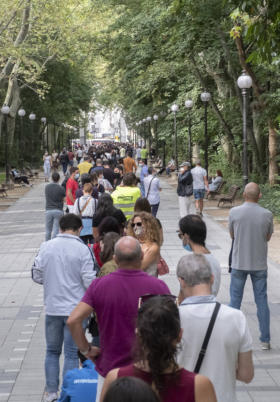 Fotos: Colas para conseguir entradas gratis de &#039;A cielo abierto&#039;