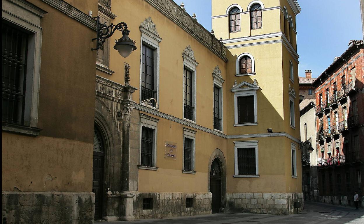 Fachada del Palacio del Arzobispado de Valladolid.