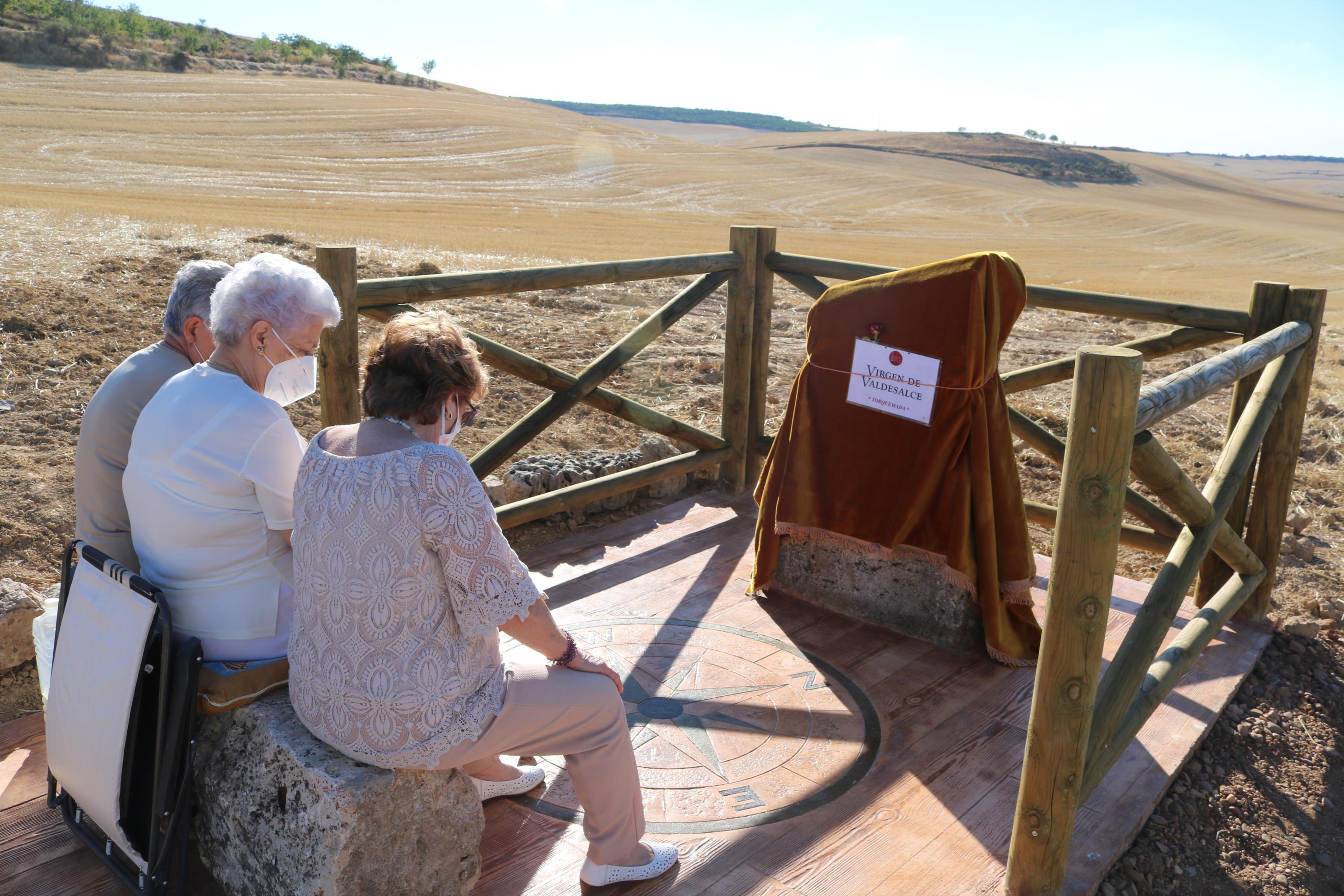 Fotos: Torquemada inaugura el Mirador de la Virgen de Valdesalce