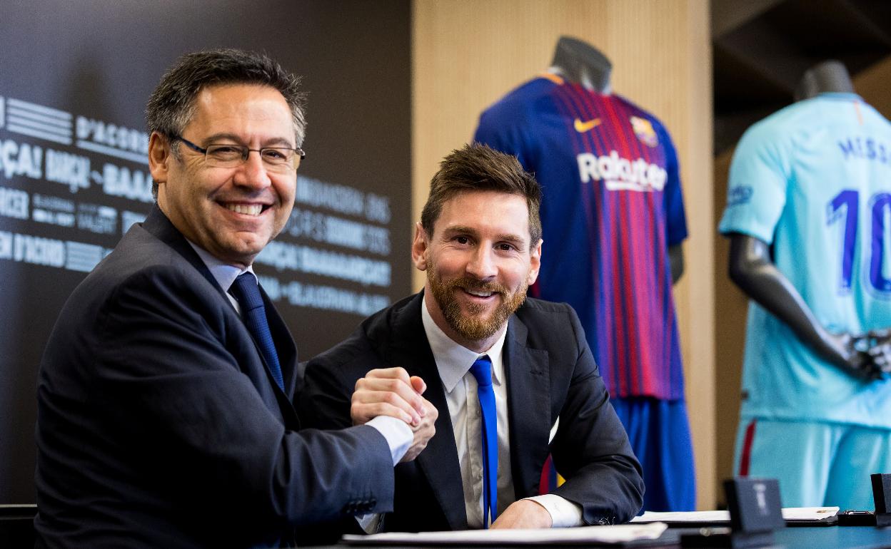 Bartomeu y Messi, tras su última renovación.