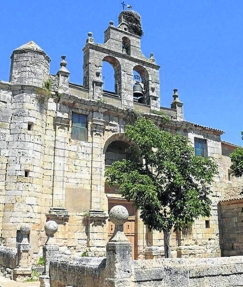 Fachada de la iglesia parroquial de Santa Eufemia,