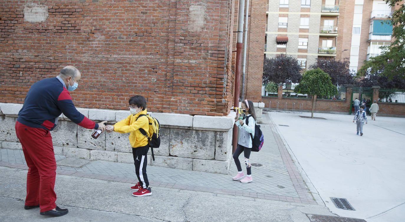 Primer día de clase en el colegio Ponce de León.