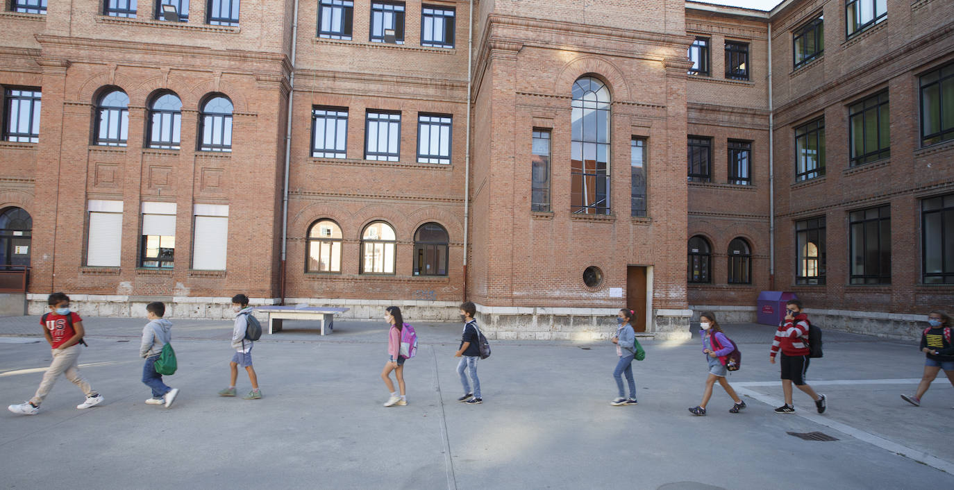 Primer día de clase en el colegio Ponce de León.