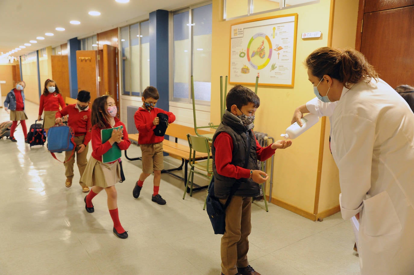 Vuelta al cole en el colegio San Juan de la Cruz en Medina del Campo. 