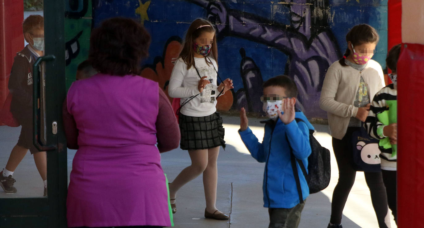 12.000 niños segovianos han vuelto a las aulas. 