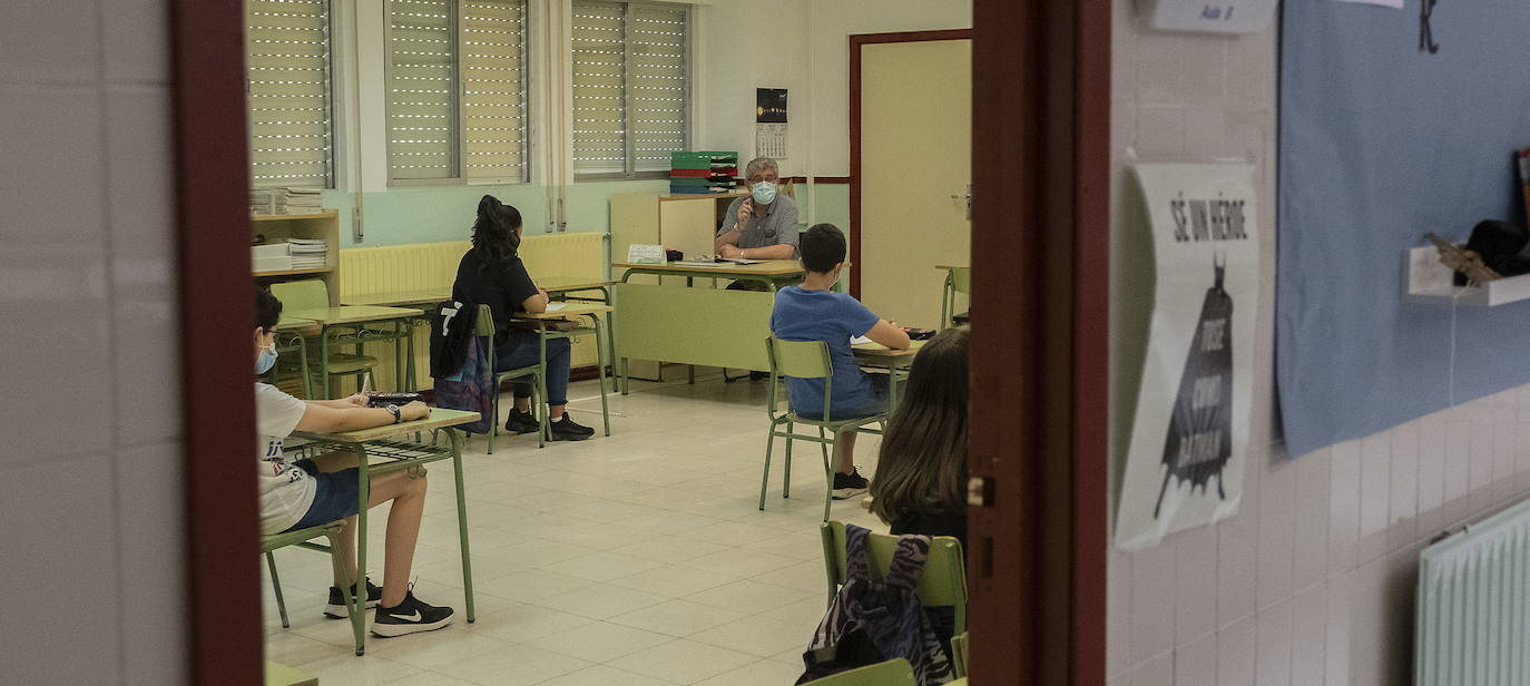 En cuarentena un aula del colegio Tierno Galván de Valladolid por el positivo de un alumno