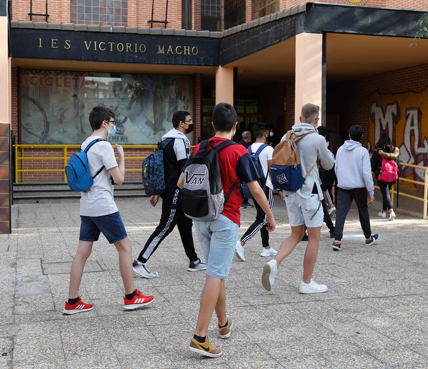 Los alumnos de la ESO y de Bachillerato de Palencia vuelven a clase.