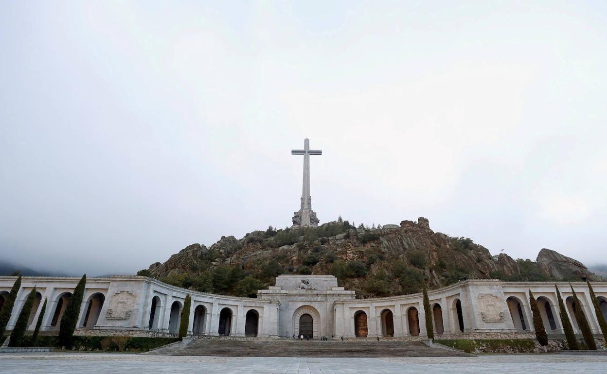 Valle de los Caídos, con la Cruz al fondo.