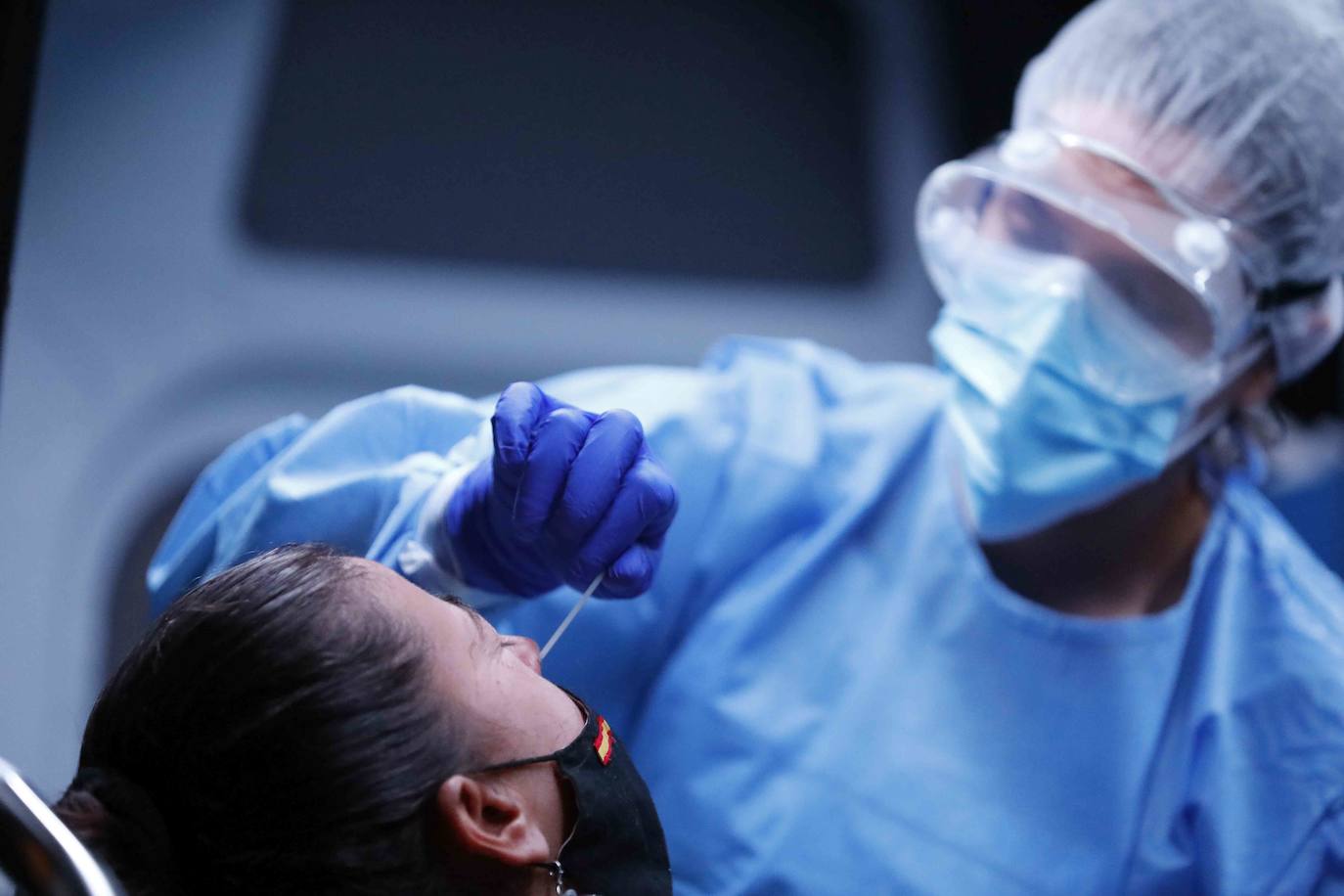 Se espera que más de 2.000 personas se sometan a las pruebas. 