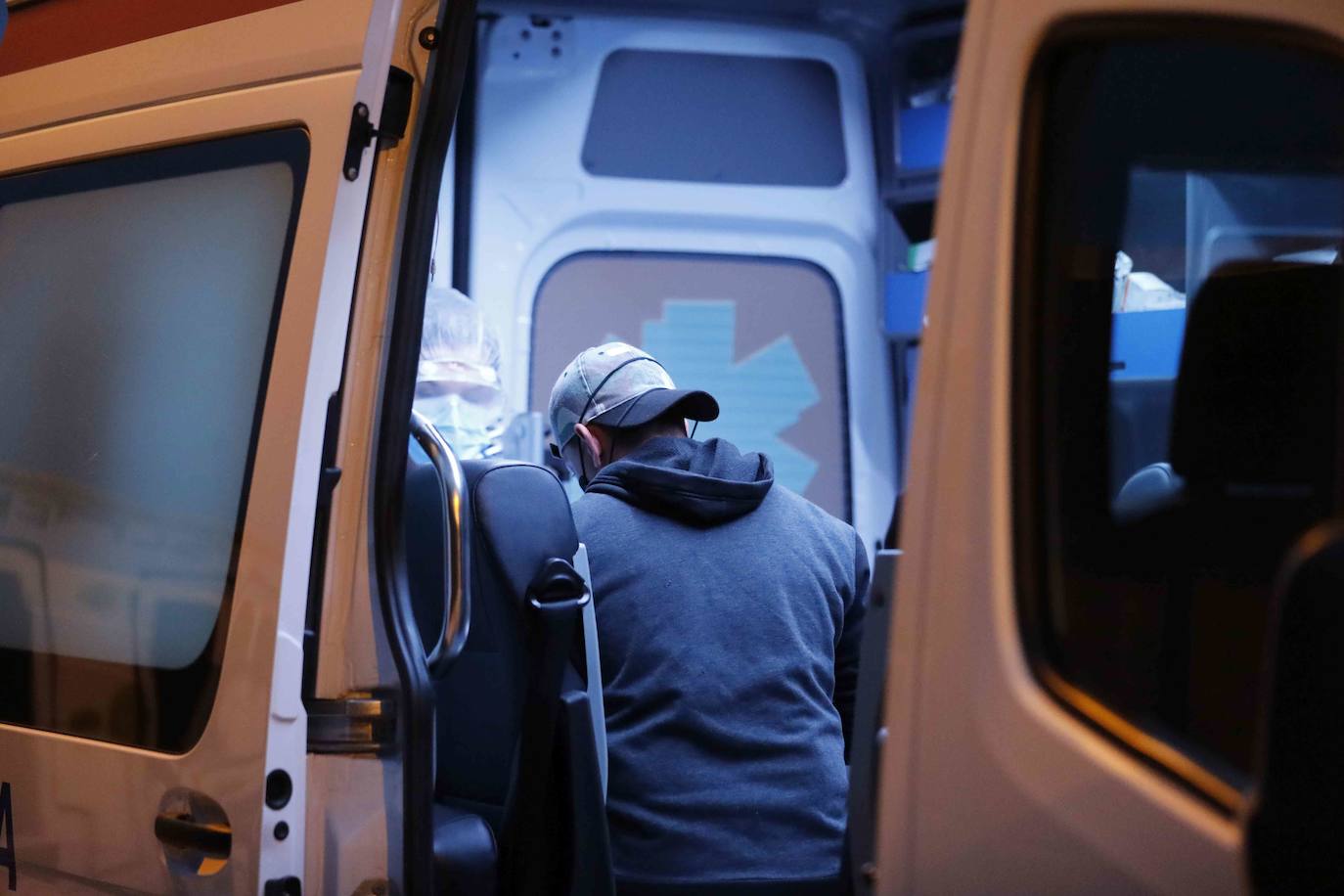 Se espera que más de 2.000 personas se sometan a las pruebas. 