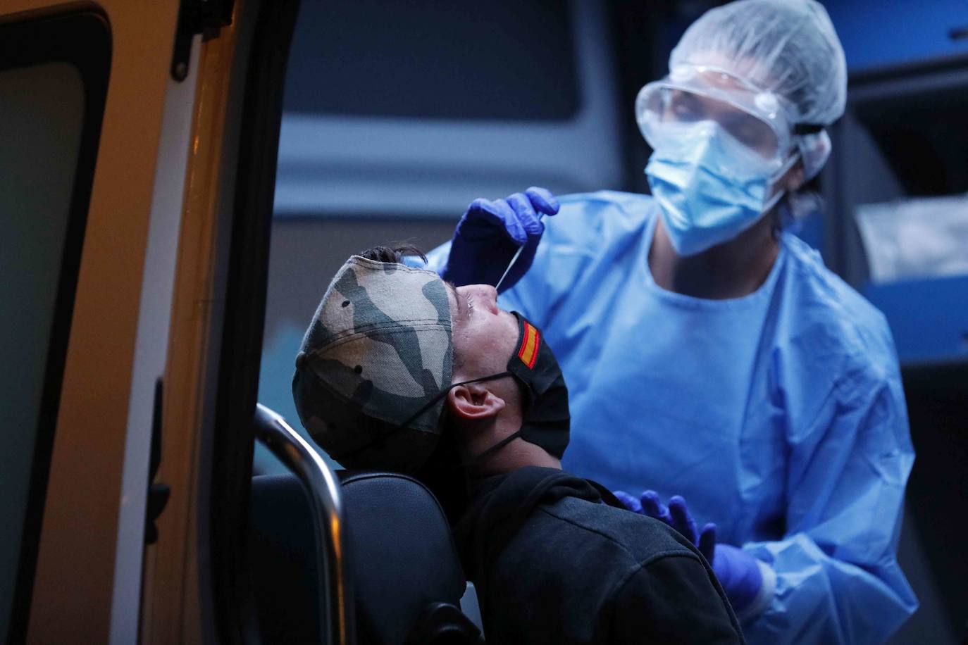 Se espera que más de 2.000 personas se sometan a las pruebas. 