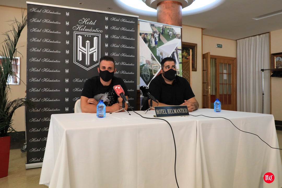 Momento de la rueda de prensa de Piojo