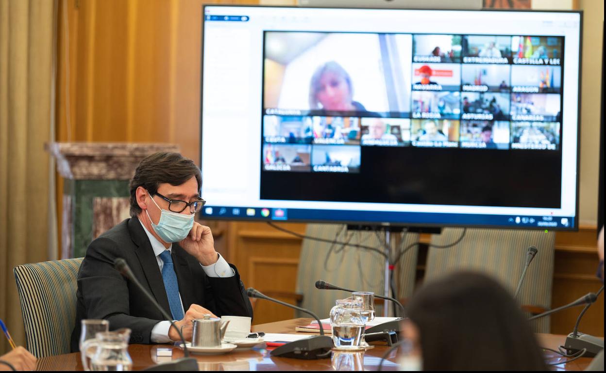 El ministro de Sanidad, Salvador Illa, preside por videoconferencia la reunión del Consejo Interterritorial del Sistema Nacional de Salud, en Madrid.