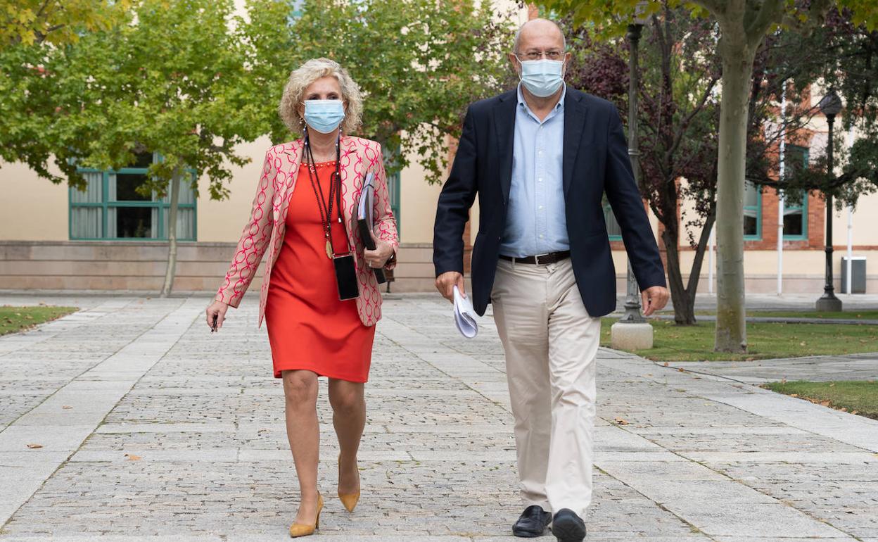 Verónica Casado y Francisco Igea, esta mañana ante de la rueda de prensa tras el Consejo de Gobierno.