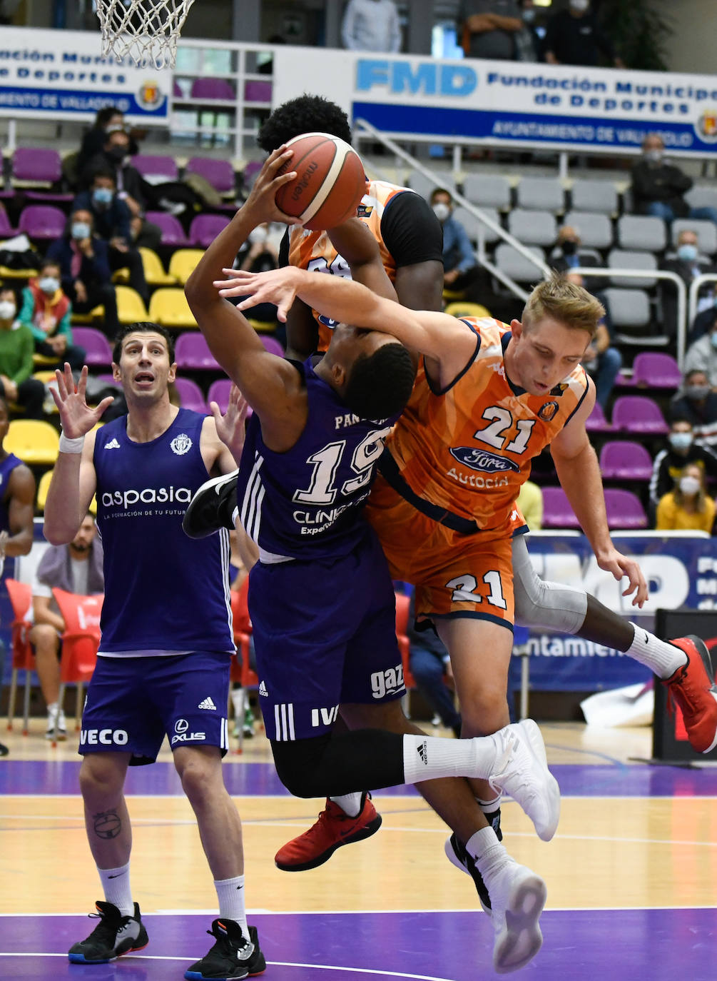 Fotos: Real Valladolid 87-80 Tizona Burgos