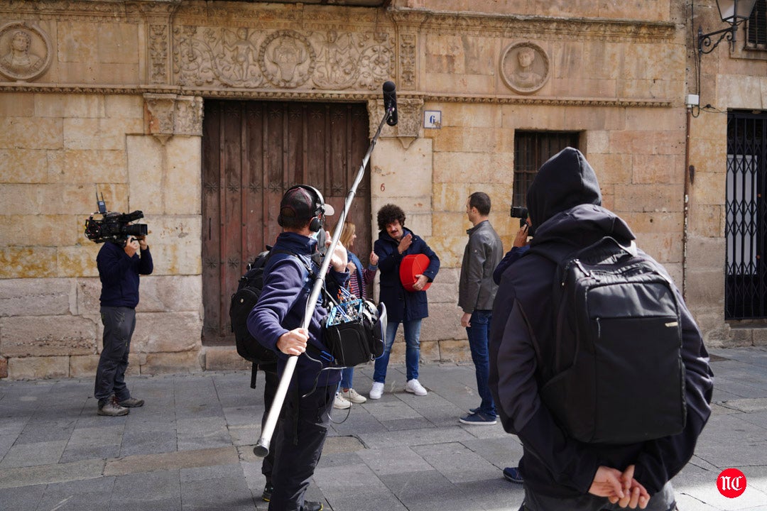 Momento del rodaje de Rutas Bizarras en Salamanca