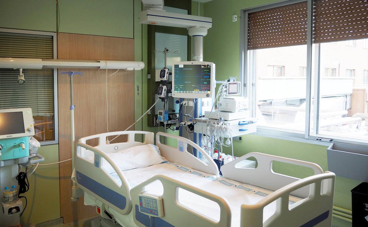 Nueva dotación de camas de UCI del Hospital Clínico de Valladolid. 