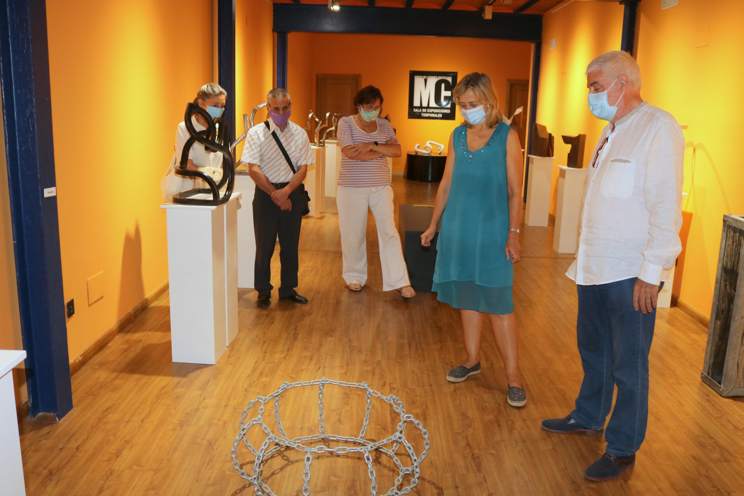 Fotos: El escultor Carlos Mediavilla expone &quot;El Arte y la Vida&quot; en Baltanás