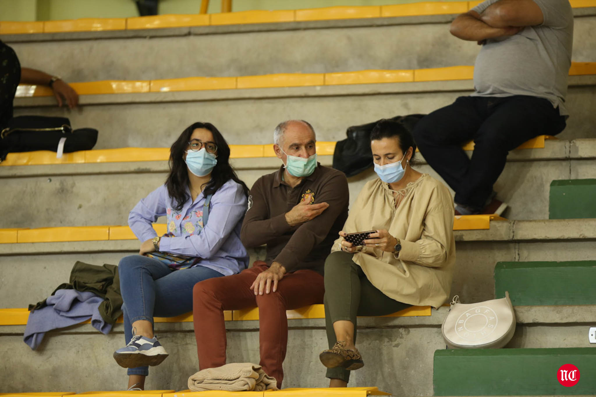 Aficionados del CB Perfumerías Avenida