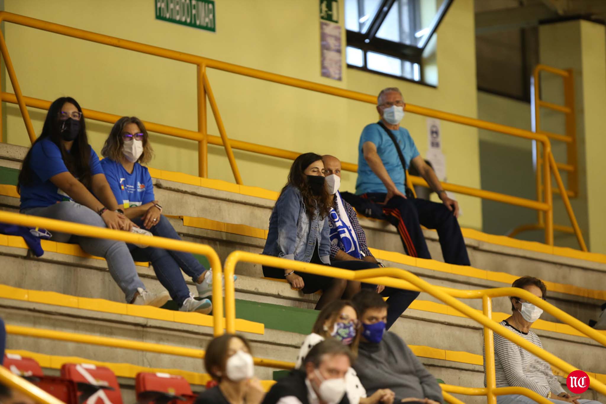 Aficionados del CB Perfumerías Avenida