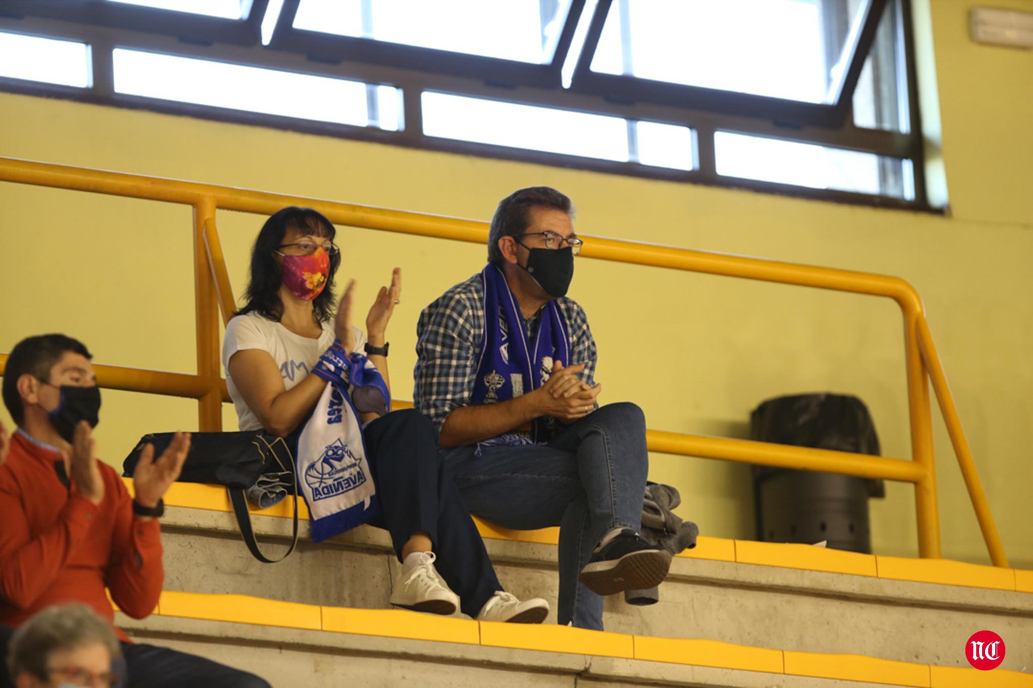 Aficionados del CB Perfumerías Avenida