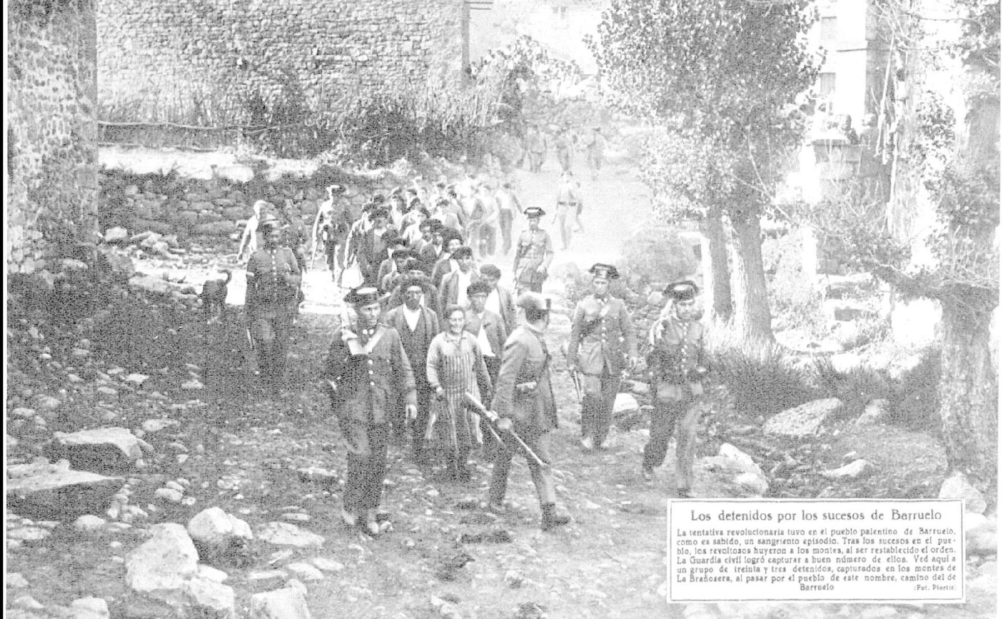 Obreros detenidos en Barruelo como consecuencia de la revolución de octubre de 1934.