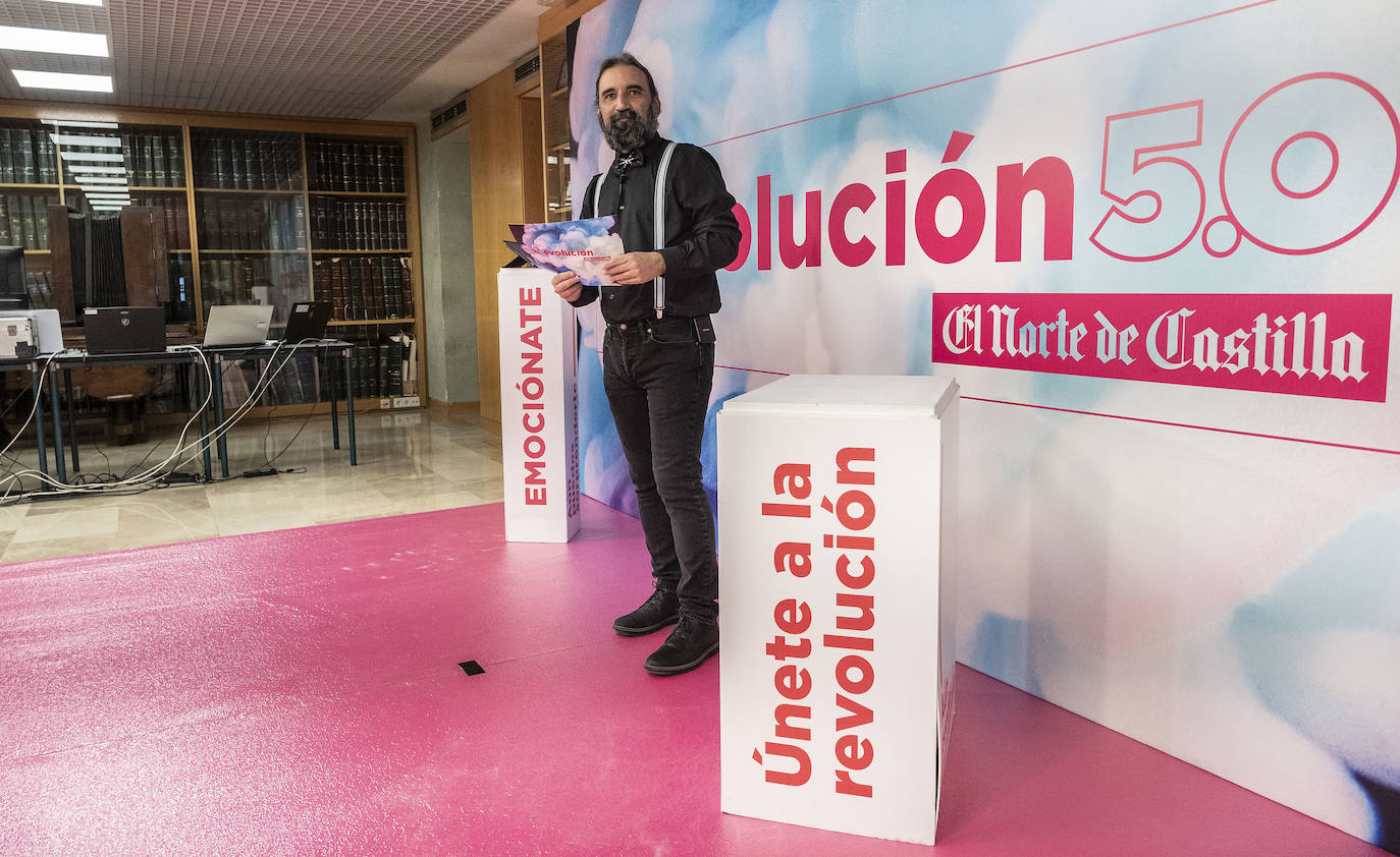 Con un nuevo formato 'on line' y completamente gratuito en el que todos los lectores de El Norte de Castilla podrán seguir las jornadas que se celebrarán los días 13, 14 y 15 | La jornada inaugural ha contado con la participación de Pedro Meseguer, del CSIC; Joan Garriga, de Flashtalking España y Xavi Robles, de VIZZ